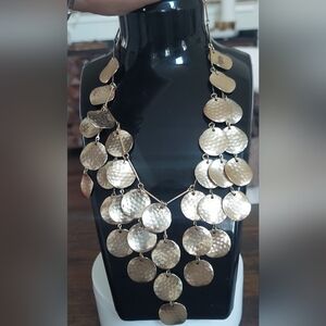 ST THOMAS Elegant Gold Disc Necklace